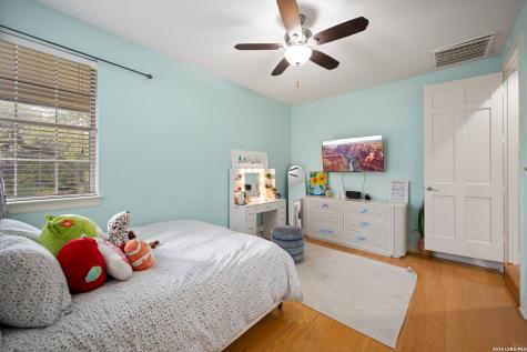 109 Trailcrest Hollywood Park TX 78232