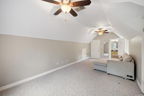 109 Trailcrest Hollywood Park TX 78232