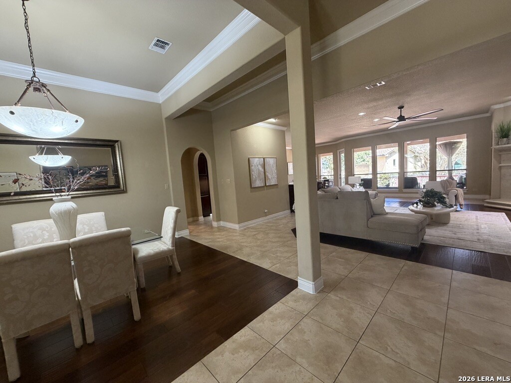 402 Cameron Circle San Antonio TX 78258