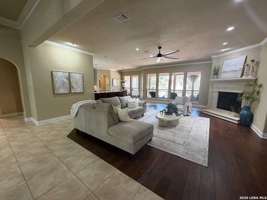 402 Cameron Circle San Antonio TX 78258