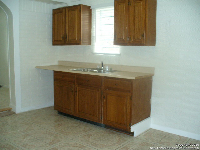9031 Port Shire Drive San Antonio TX 78242