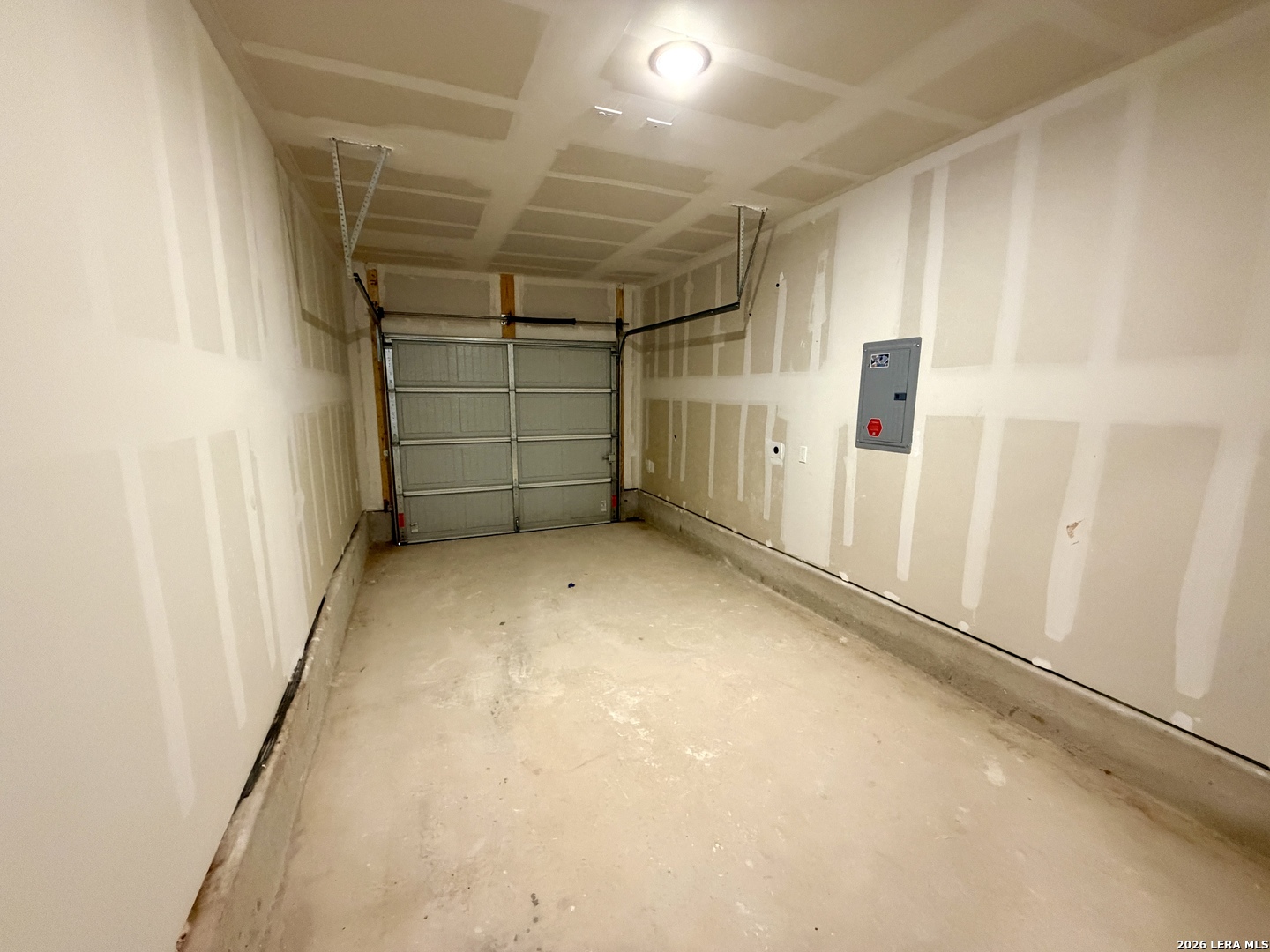 6824 Marble Ridge Elmendorf TX 78112