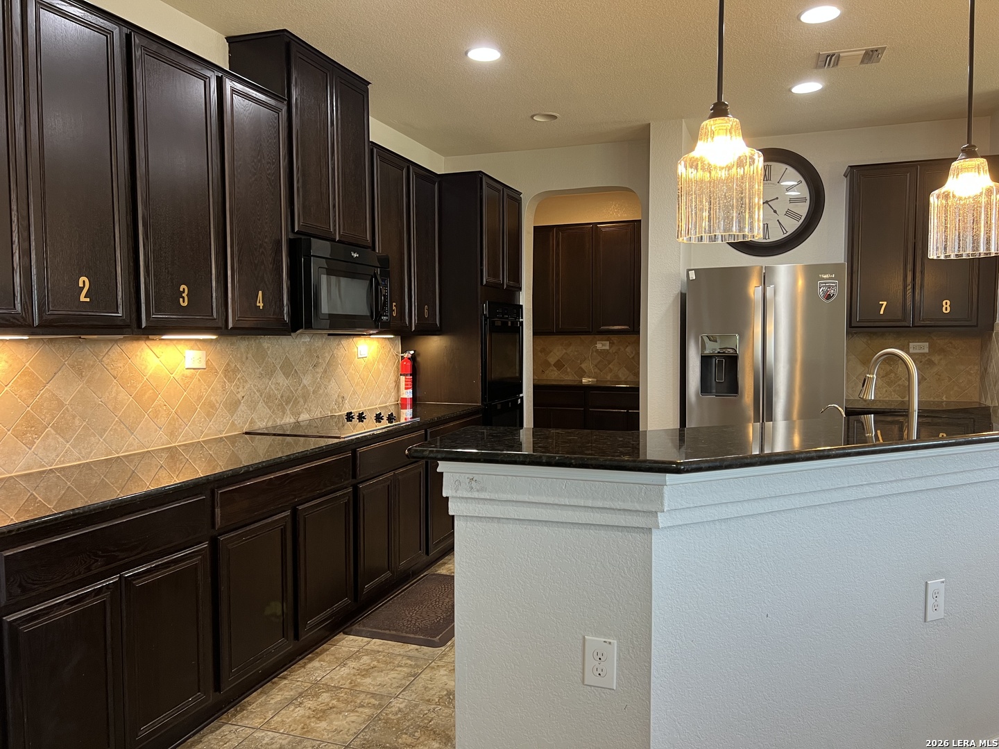 7335 Magnolia Bluff San Antonio TX 78218