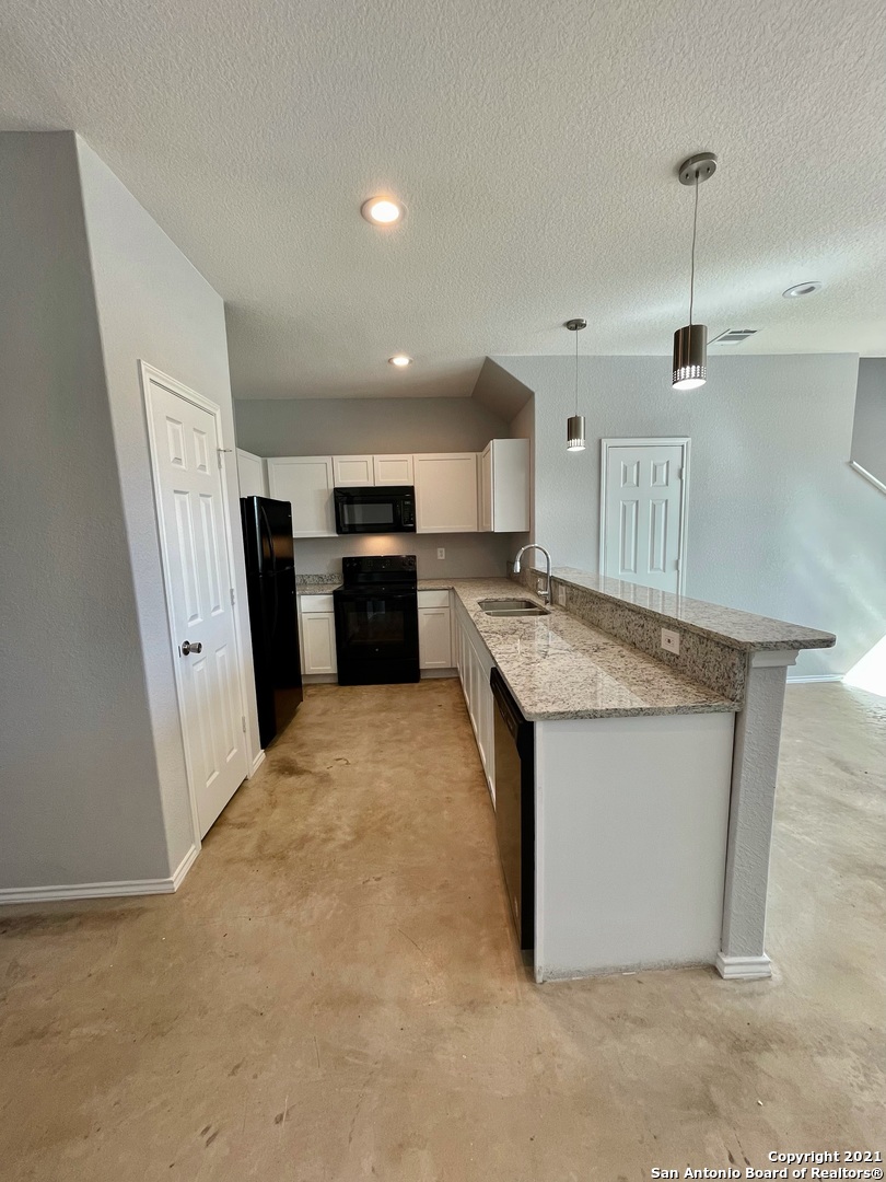 6922 Crestway Road San Antonio TX 78239