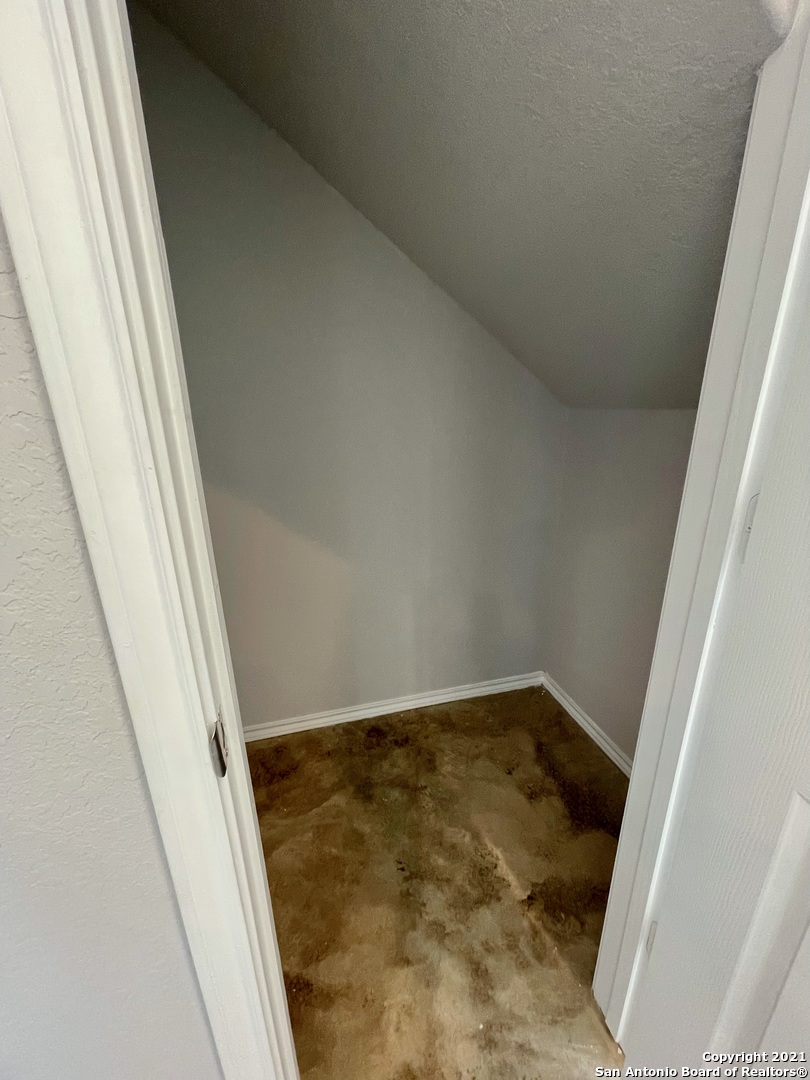6922 Crestway Road San Antonio TX 78239