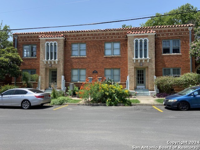 323 Carleton Court San Antonio TX 78212
