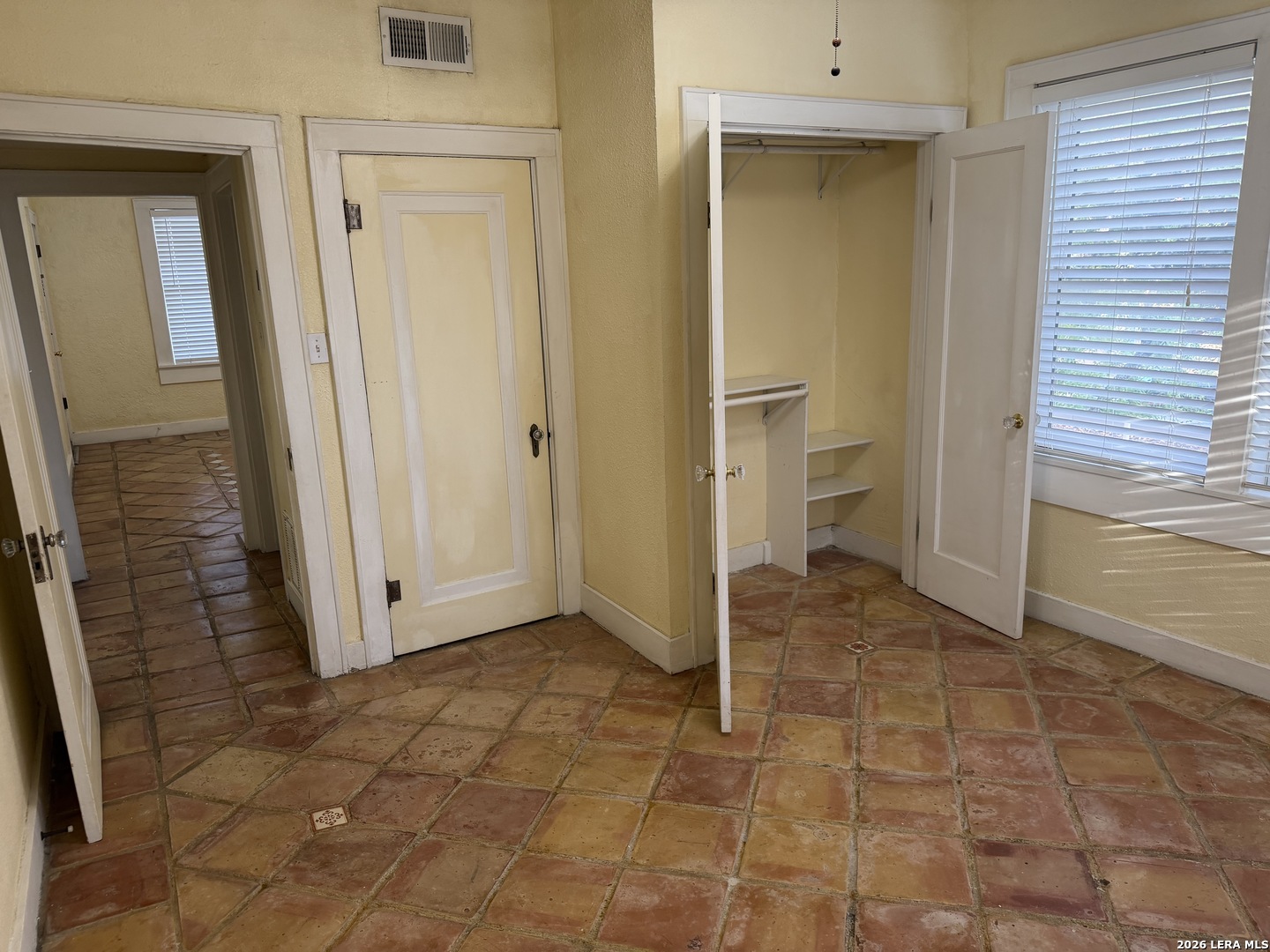 323 Carleton Court San Antonio TX 78212