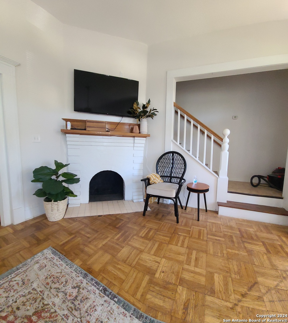 423 W Magnolia San Antonio TX 78212