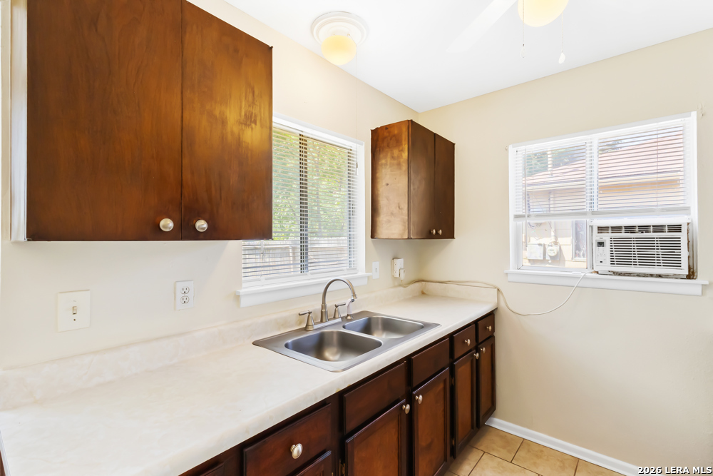 4318 Sun Gate Street San Antonio TX 78217