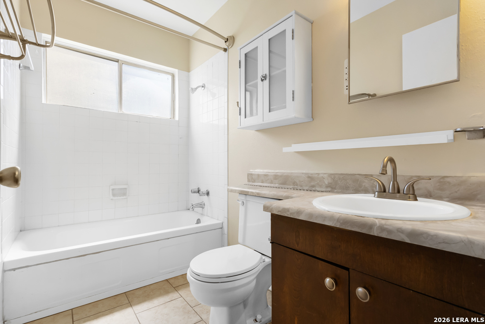 4318 Sun Gate Street San Antonio TX 78217