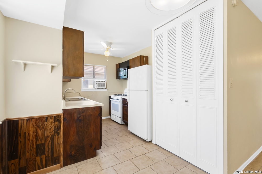 4318 Sun Gate Street San Antonio TX 78217