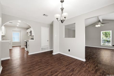 6123 Ridge Arbor Street San Antonio TX 78250