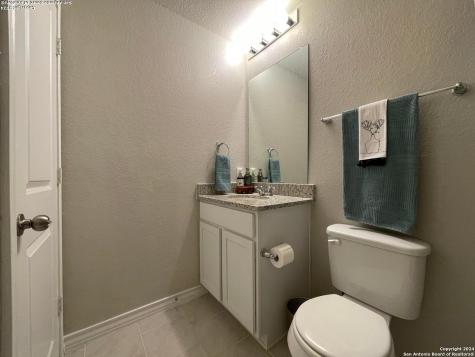 129 Garden Emerald San Antonio TX 78253
