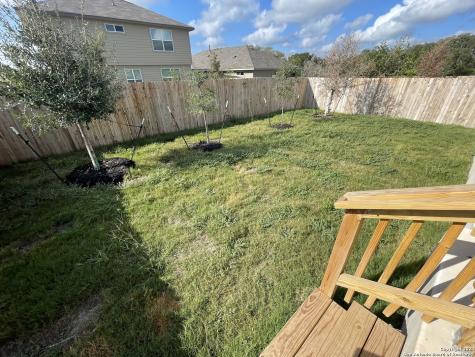 129 Garden Emerald San Antonio TX 78253