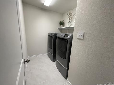 129 Garden Emerald San Antonio TX 78253