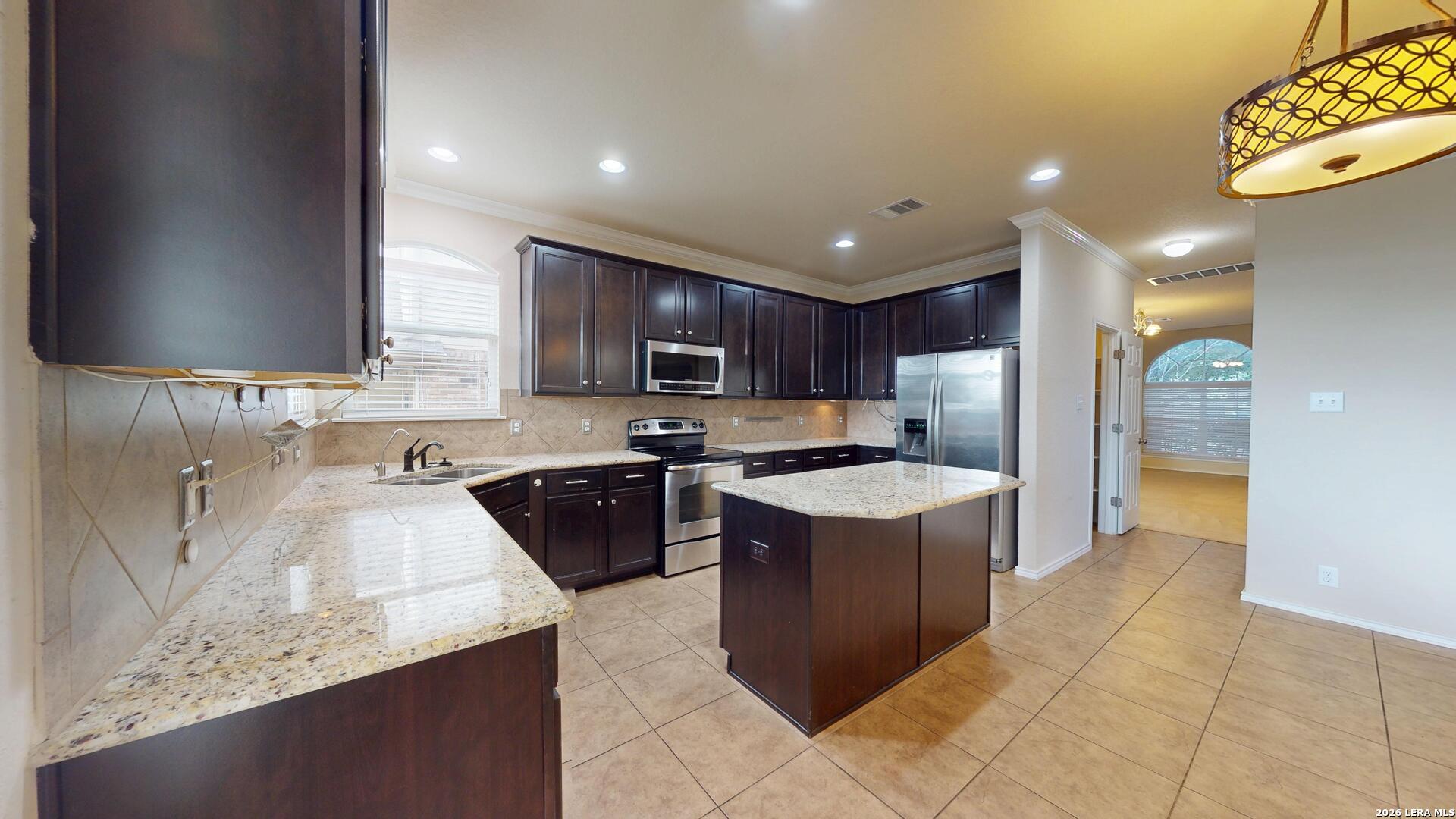 229 Kensington Drive Cibolo TX 78108