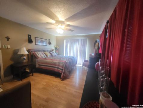 108 Oak Crest Canyon Lake TX 78133