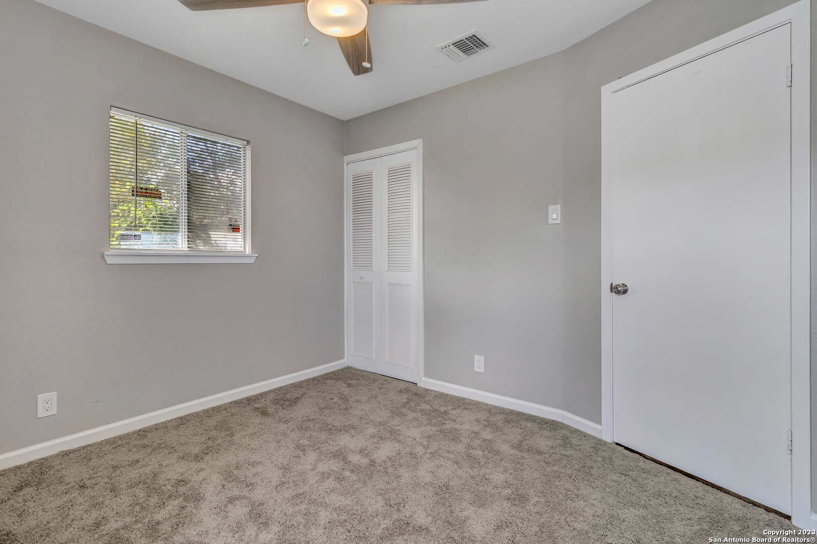 8815 Oakbrook Street San Antonio TX 78221