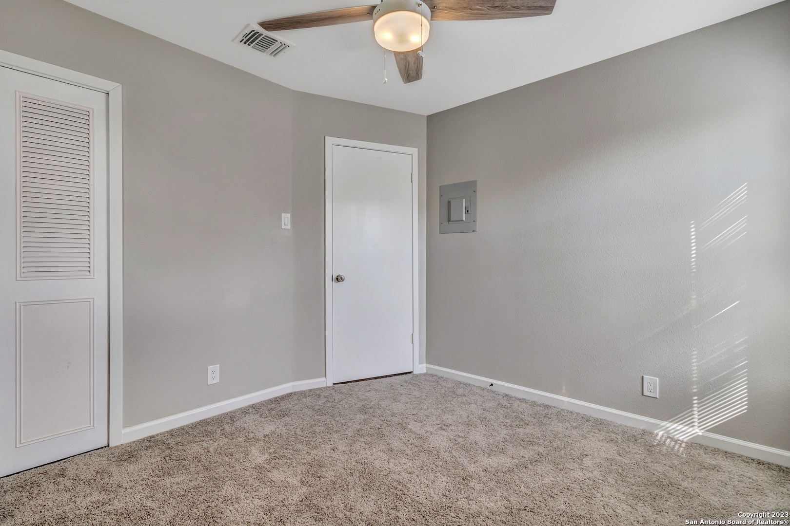 8815 Oakbrook Street San Antonio TX 78221