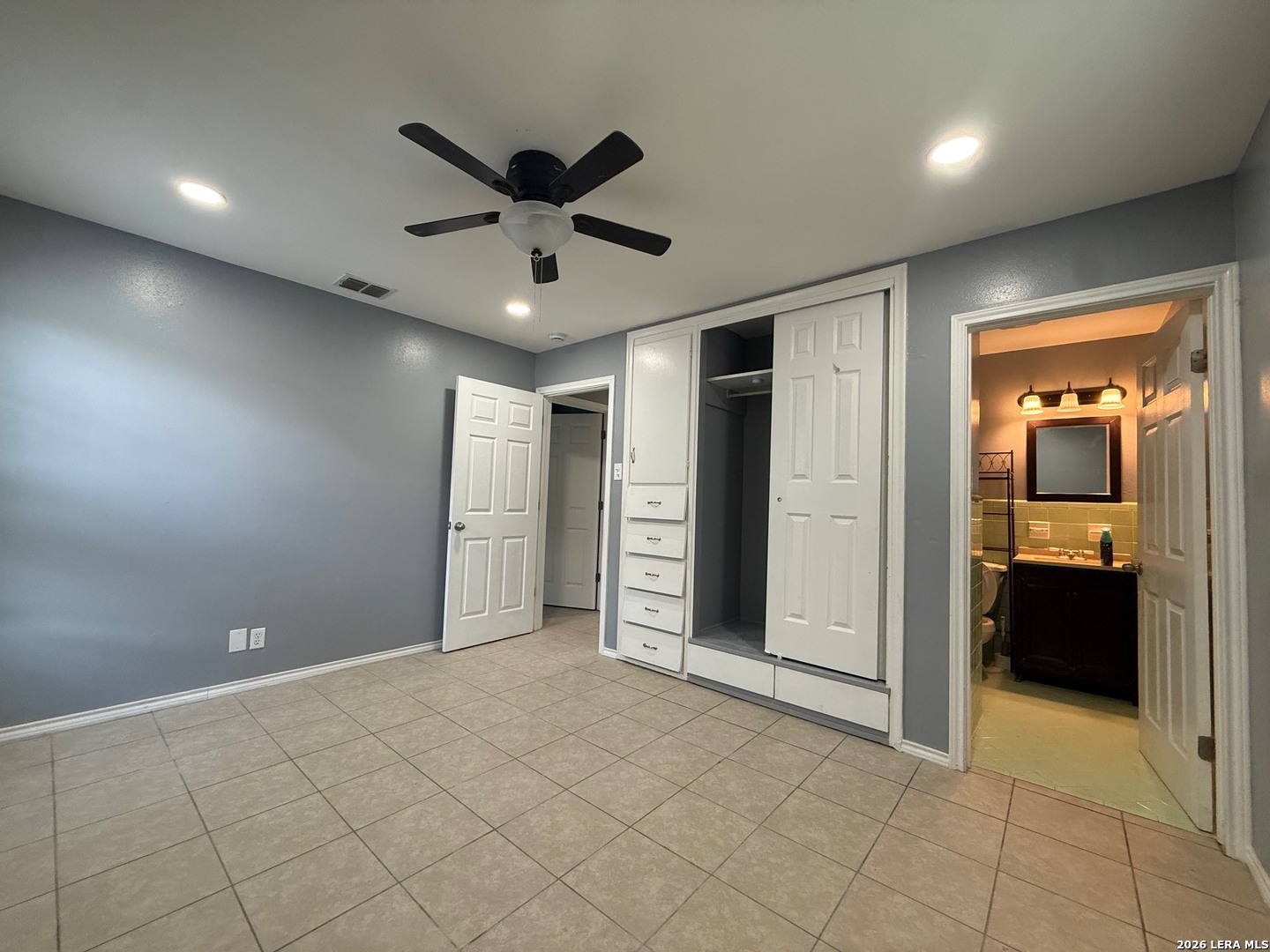 3730 La Sabre San Antonio TX 78218