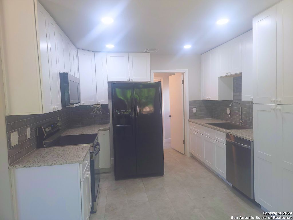 8842 Thatch Drive San Antonio TX 78240