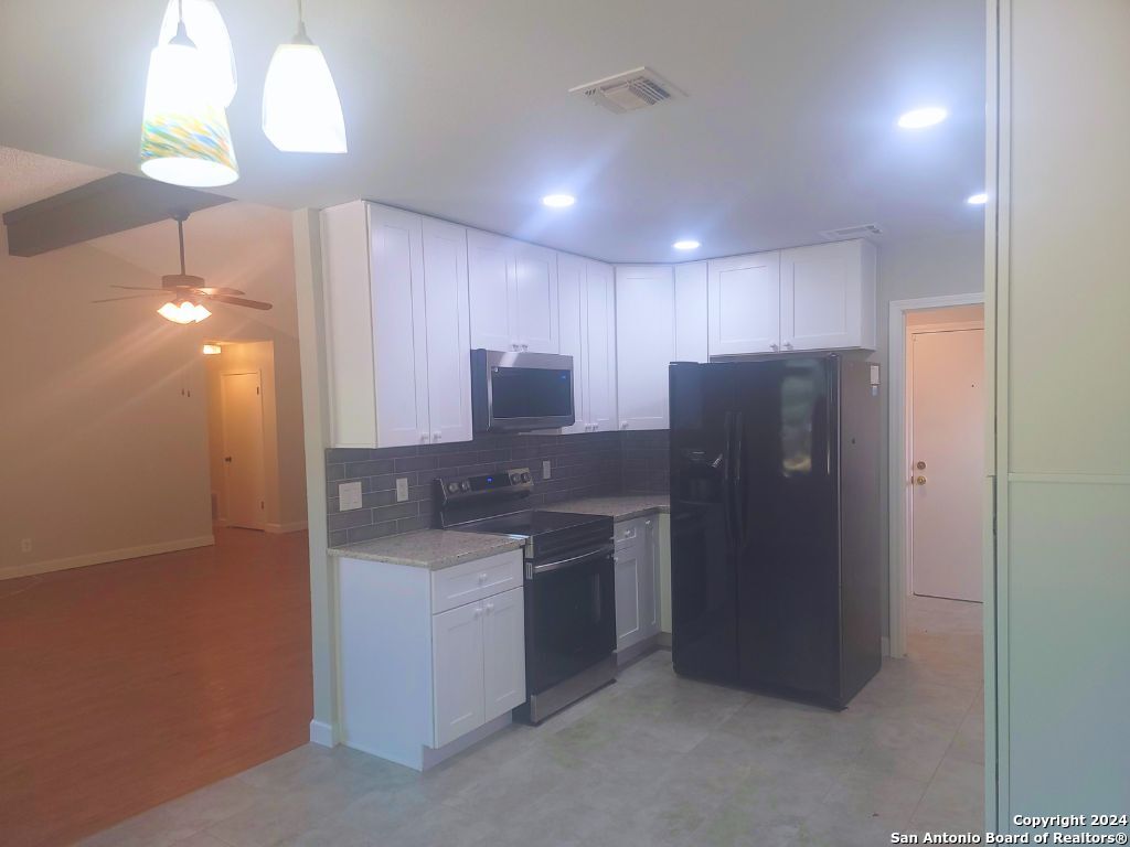 8842 Thatch Drive San Antonio TX 78240
