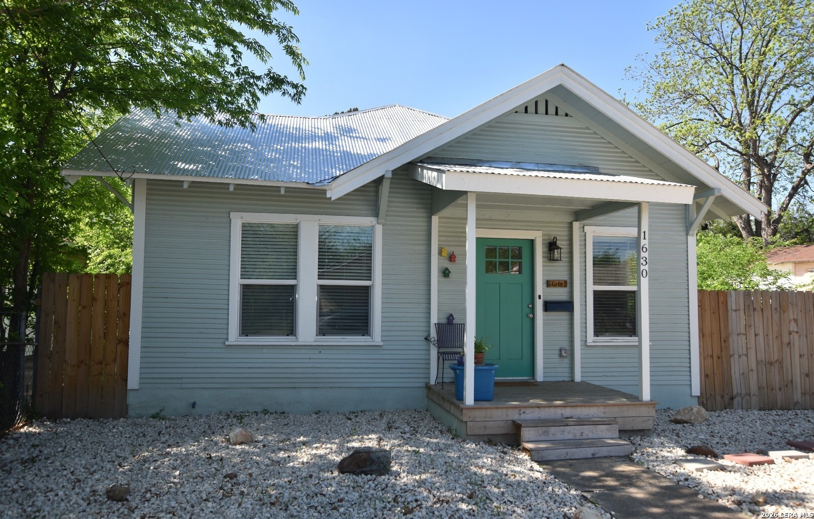 1630 W Craig San Antonio TX 78201