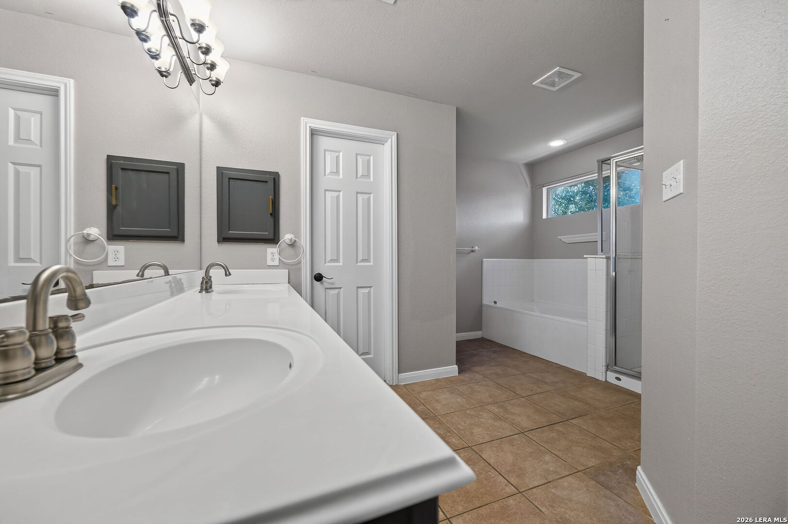 1506 Crescent Point San Antonio TX 78258