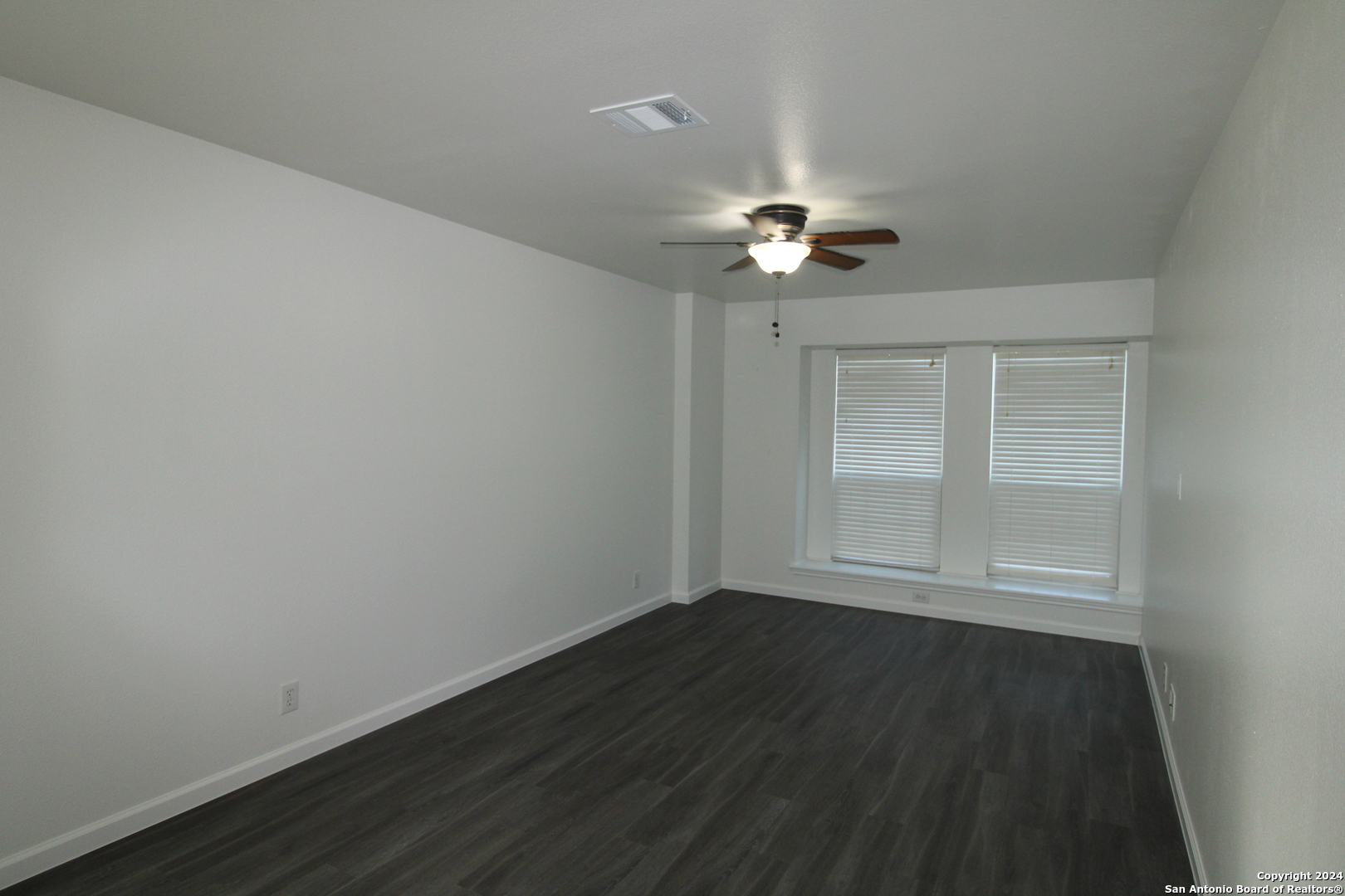 9114 Meadow Springs Universal City TX 78148