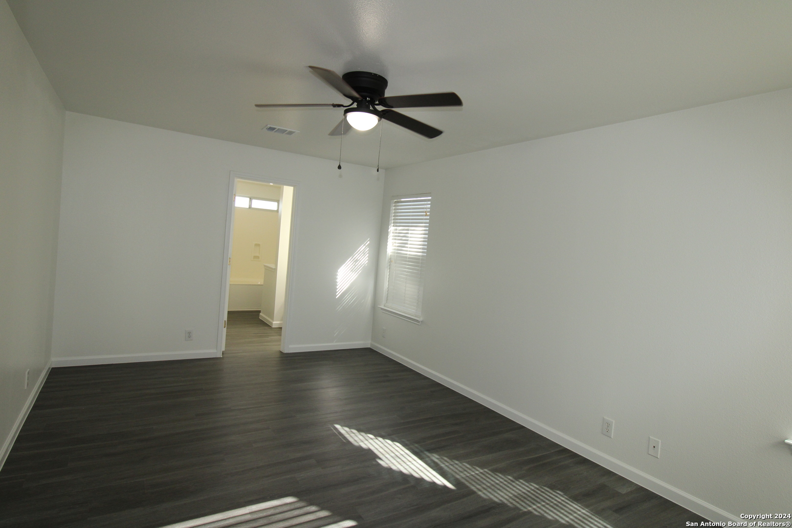 9114 Meadow Springs Universal City TX 78148