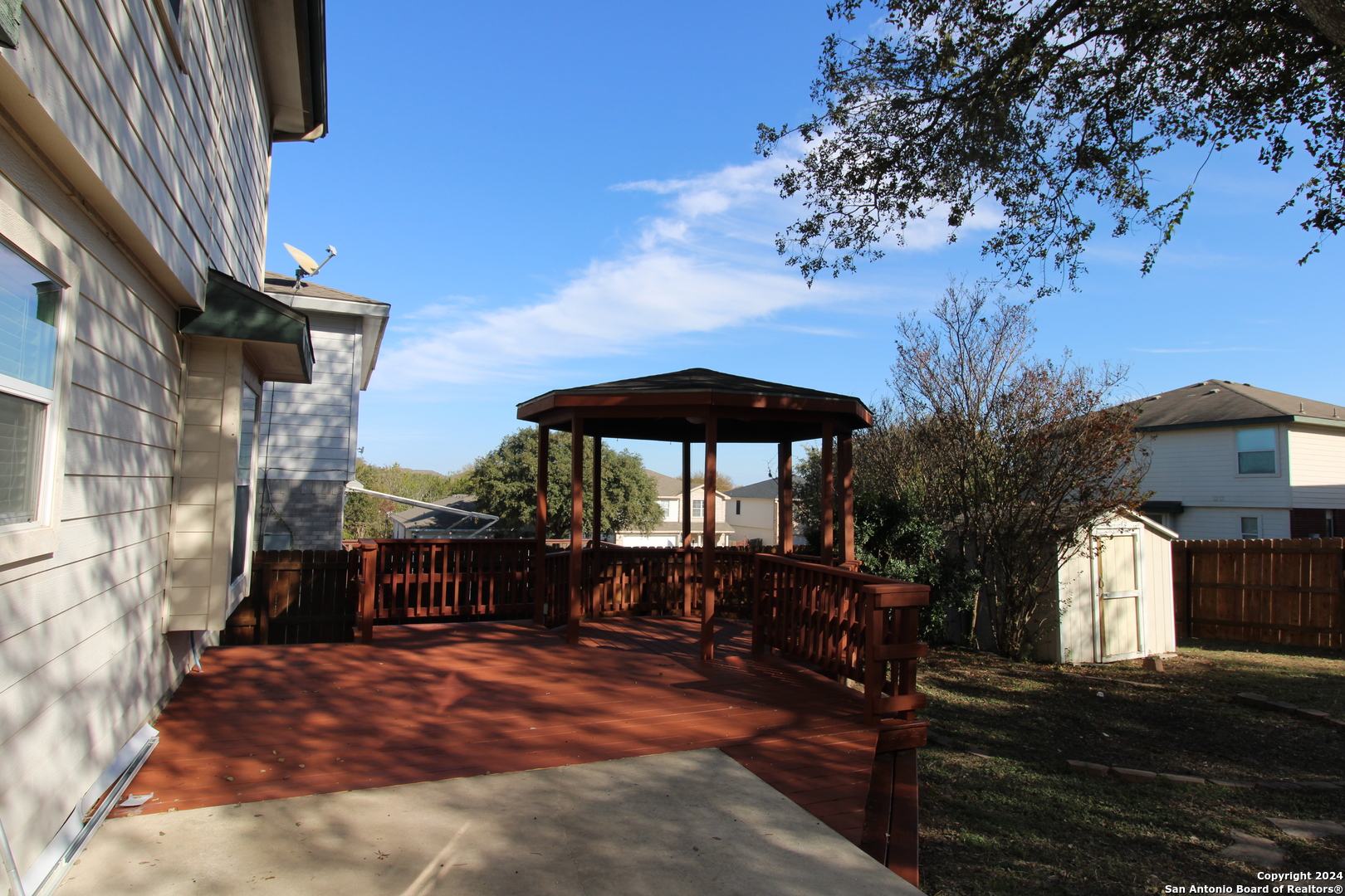 9114 Meadow Springs Universal City TX 78148