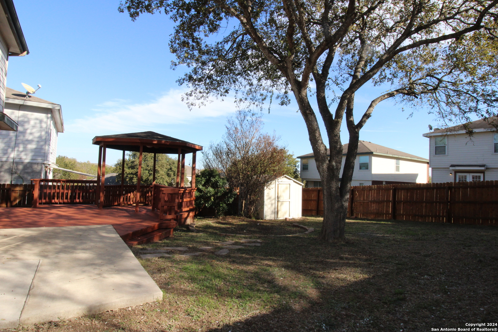 9114 Meadow Springs Universal City TX 78148