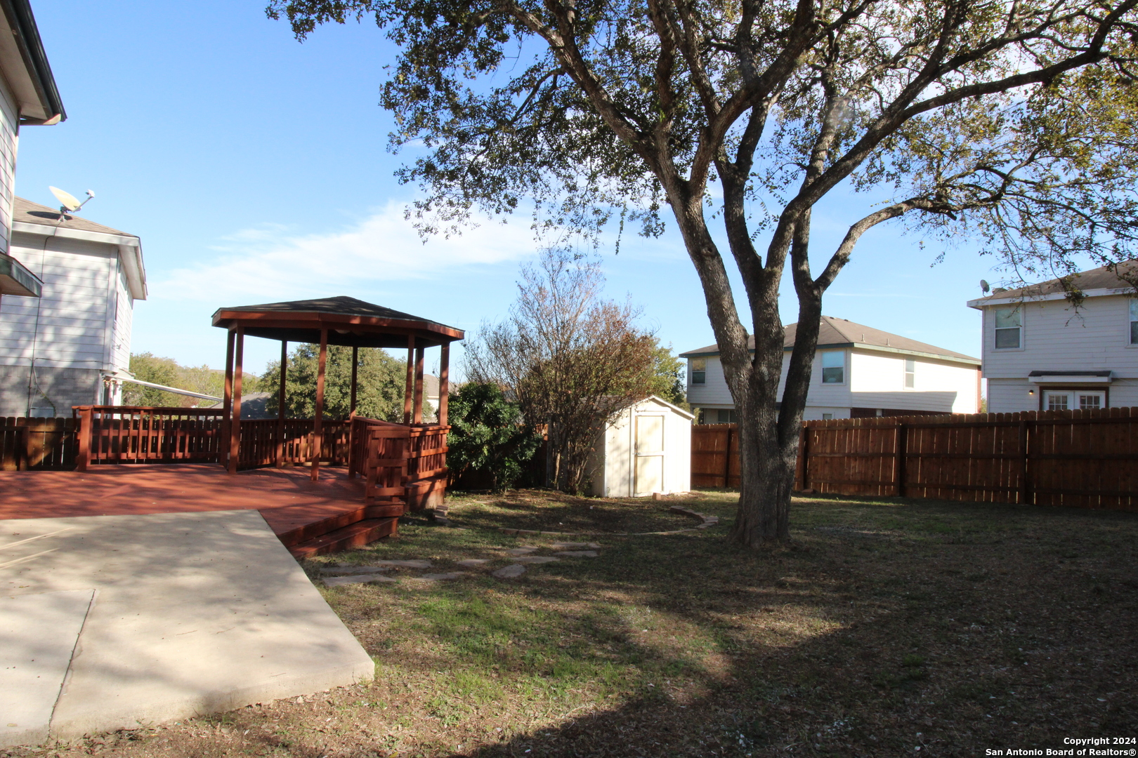 9114 Meadow Springs Universal City TX 78148