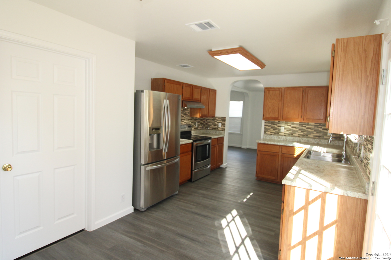 9114 Meadow Springs Universal City TX 78148