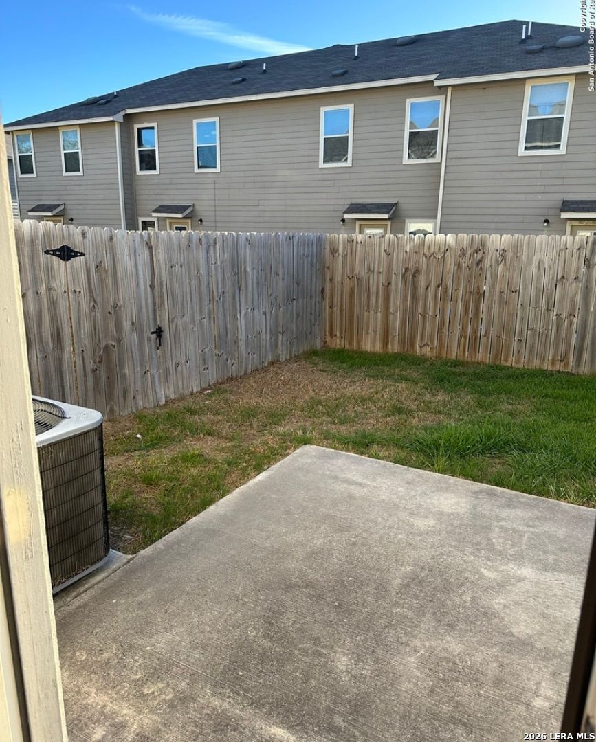16819 Dancing Ava Selma TX 78154