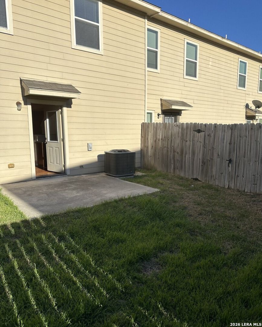 16819 Dancing Ava Selma TX 78154