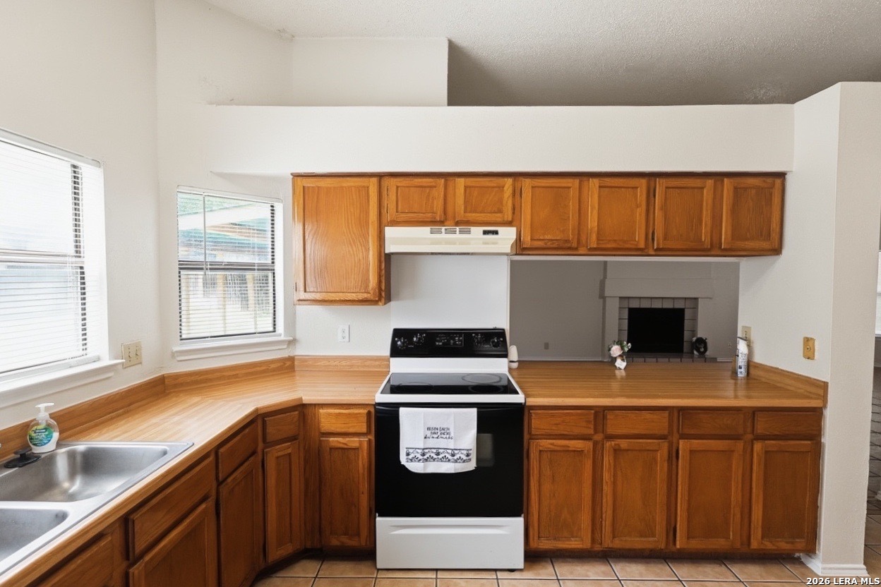 227 Burlington Drive San Antonio TX 78245