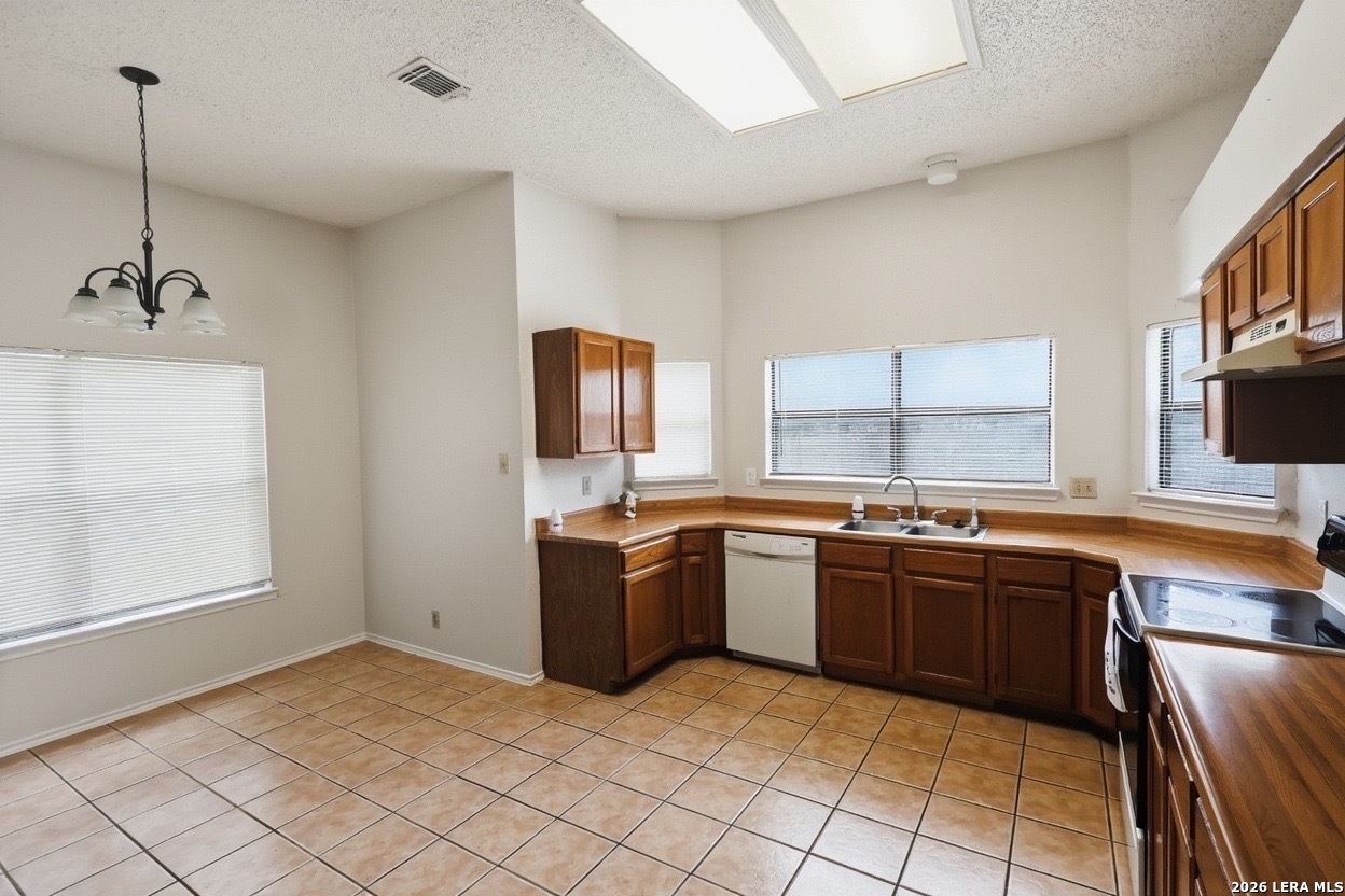 227 Burlington Drive San Antonio TX 78245