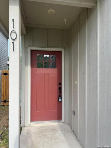 2318 Tulipwood Cove San Antonio TX 78245