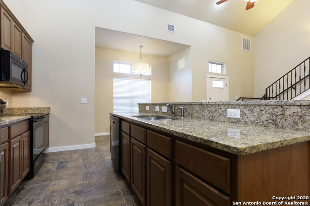 213 Circle Court Pleasanton TX 78064