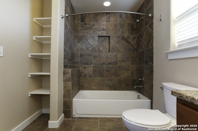 213 Circle Court Pleasanton TX 78064