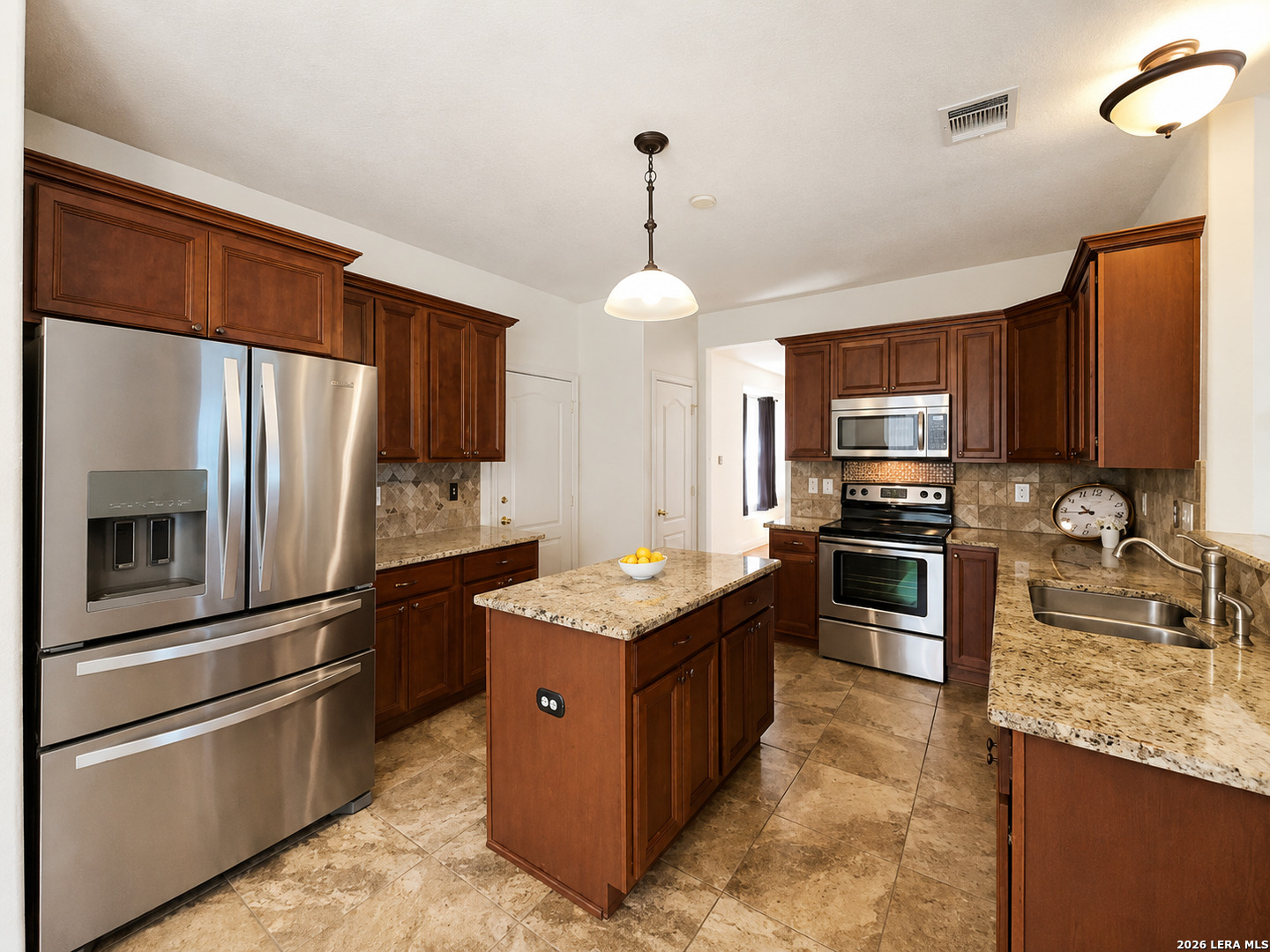 13358 Tusayan Universal City TX 78148