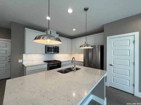1511 E Sandalwood San Antonio TX 78209