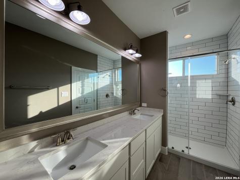 1511 E Sandalwood San Antonio TX 78209