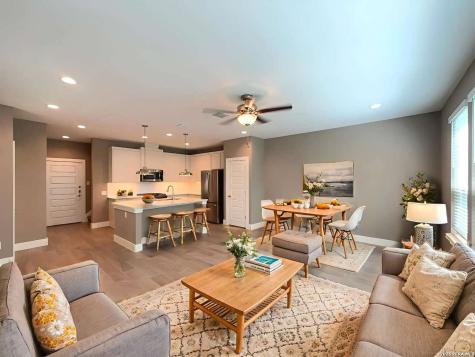 1511 E Sandalwood San Antonio TX 78209