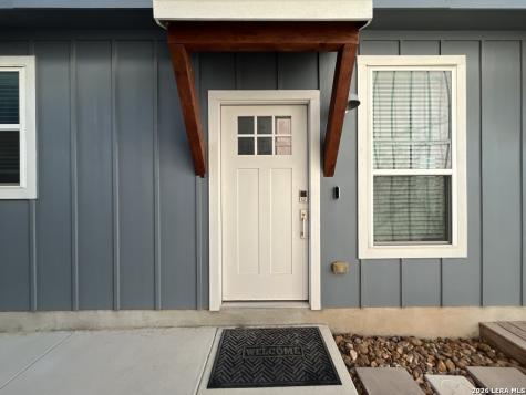 1511 E Sandalwood San Antonio TX 78209