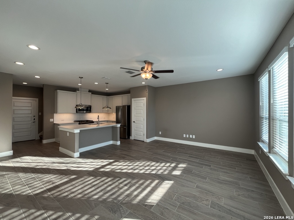 1511 E Sandalwood San Antonio TX 78209