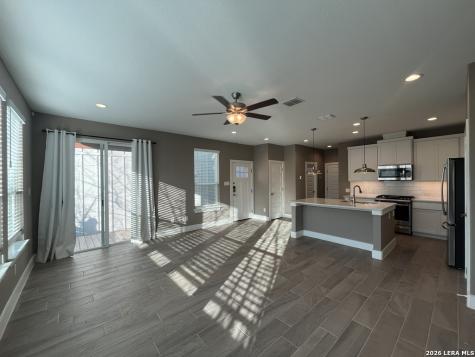 1511 E Sandalwood San Antonio TX 78209