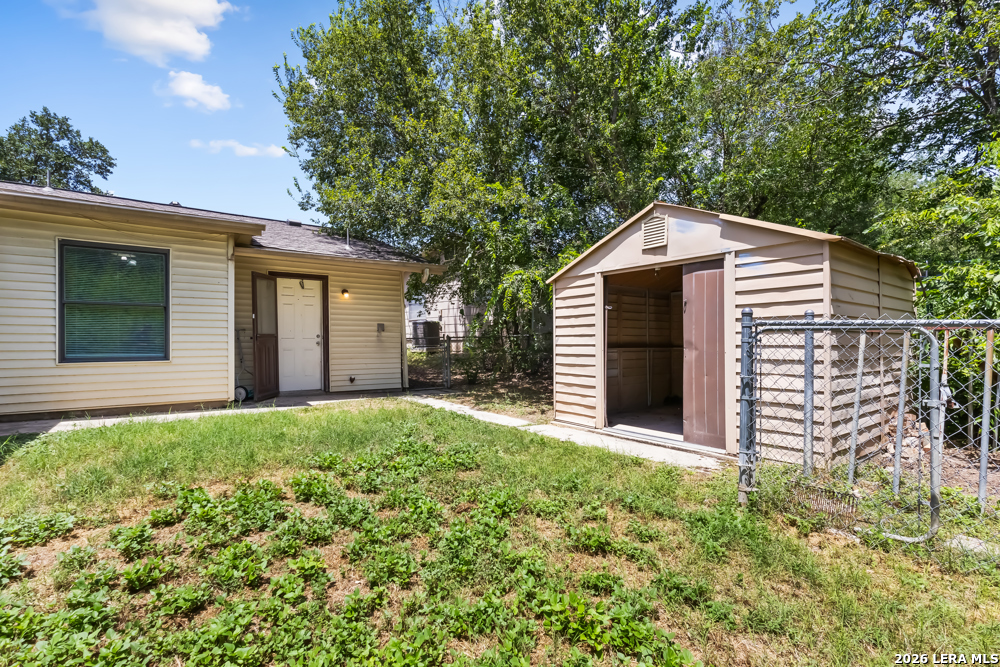 12214 Lone Shadow Trail Live Oak TX 78233