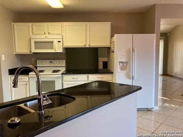 11910 Gallant Forest San Antonio TX 78249